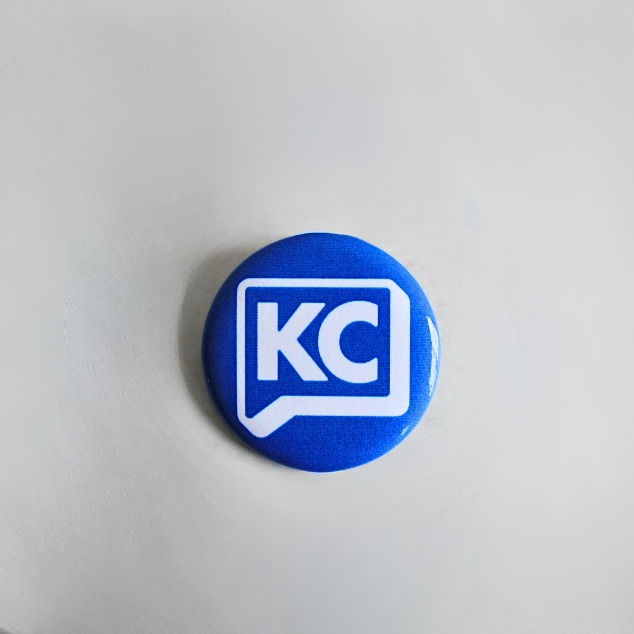 Round UKC Pin